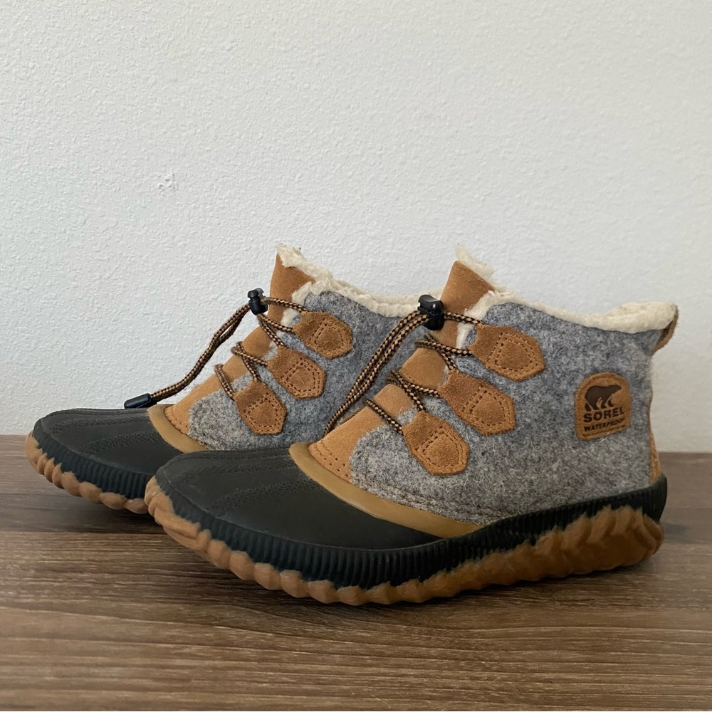 Sorel Women's Out N About Plus Felt Boots Ankle Waterproof Duck Gray Size 4